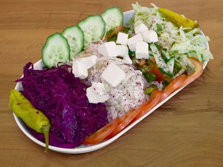 Frisch geschnittener Hirtensalat